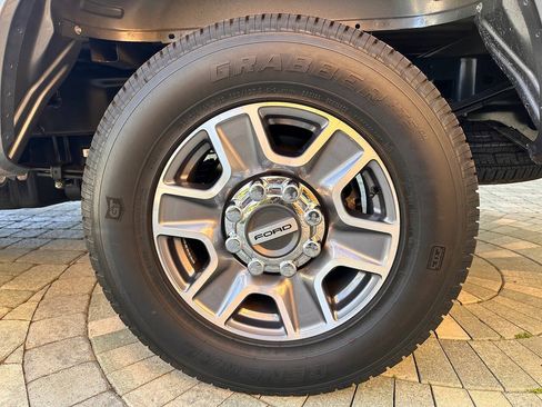 Used 2026 Ford F250 Lariat RWD image 35