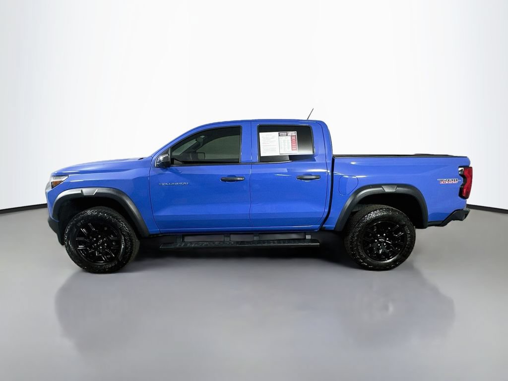 Used 2025 Chevrolet Colorado Trail Boss AWD/4WD image 5