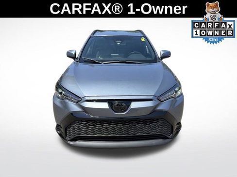 Used 2023 Toyota Corolla Cross AWD Hybrid w/ Moonroof Package image 2