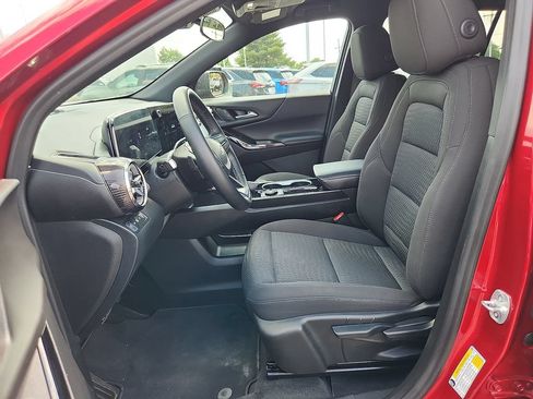 Certified 2026 Chevrolet Equinox LT AWD/4WD image 14