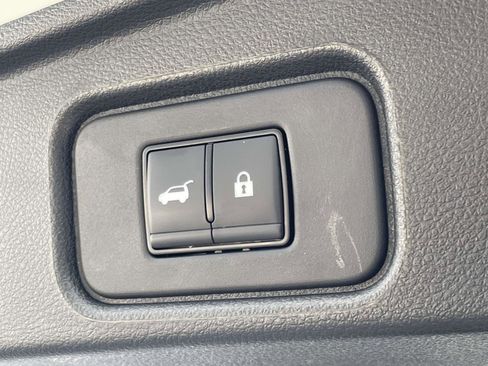 Used 2024 Nissan Pathfinder Platinum w/ Cargo Package FWD image 11