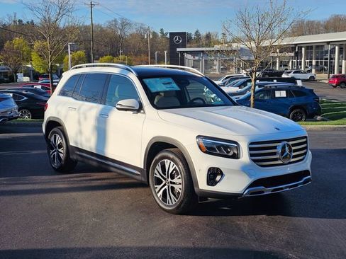 New 2026 Mercedes-Benz GLB 250 4MATIC image 1