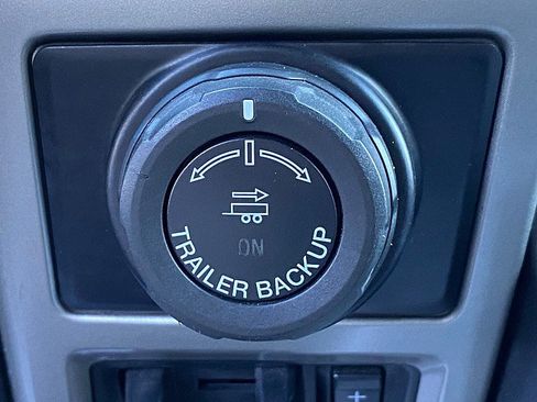Used 2016 Ford F150 Lariat w/ Equipment Group 502A Luxury AWD/4WD image 57