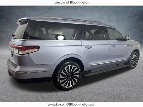 Certified 2022 Lincoln Navigator L Black Label AWD/4WD image 9