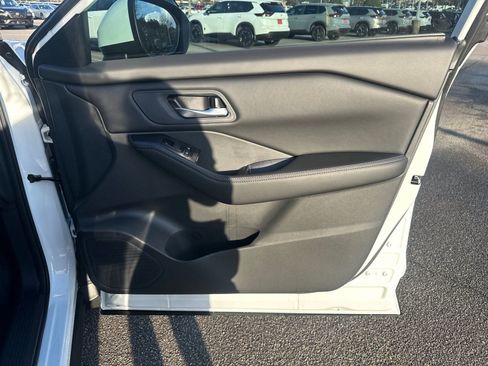 New 2026 Nissan Rogue SV FWD image 14