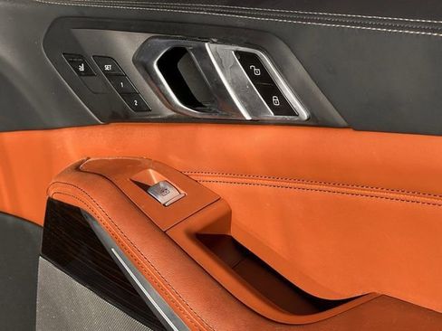 Used 2023 BMW X7 xDrive40i w/ Executive Package image 26