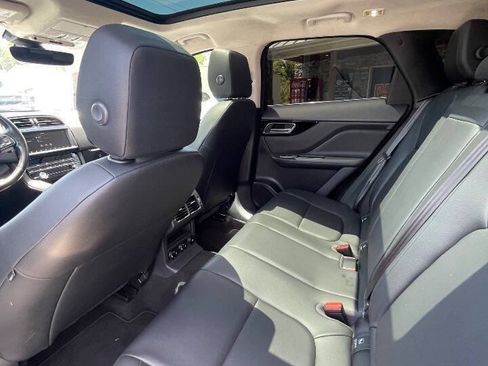 Used 2019 Jaguar F-PACE AWD/4WD image 16