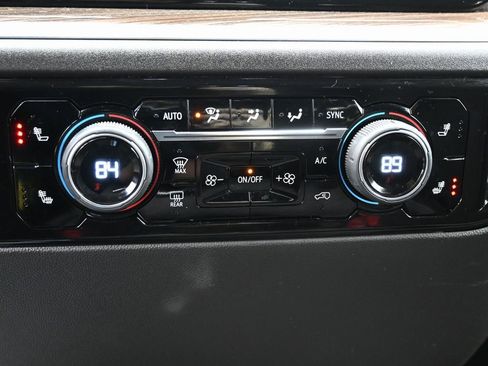 Used 2023 Chevrolet Silverado 1500 LT image 28