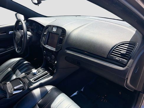 Used 2023 Chrysler 300 S RWD image 33