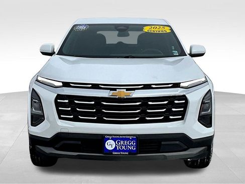 Used 2025 Chevrolet Equinox LT AWD/4WD image 3