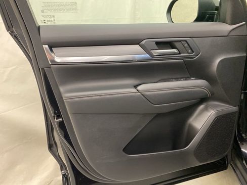 Used 2025 GMC Terrain Elevation image 10