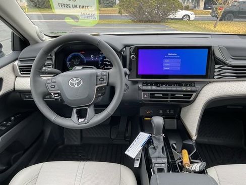New 2026 Toyota Camry XLE AWD/4WD image 10
