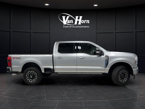 Used 2024 Ford F350 Platinum w/ FX4 Off-Road Package AWD/4WD image 8