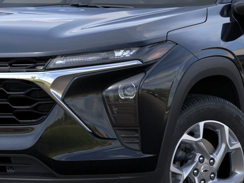 New 2026 Chevrolet Trax LS w/ LS Convenience Package FWD image 10