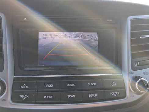 Used 2017 Hyundai Tucson Sport image 11