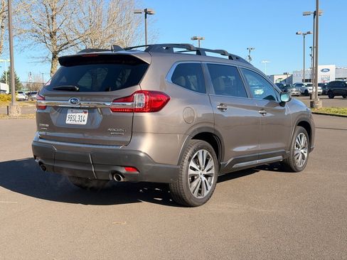 Used 2022 Subaru Ascent Limited w/ Technology Package image 7