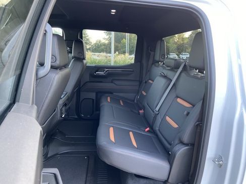 Used 2025 GMC Sierra 1500 AT4 AWD/4WD image 16