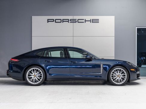 Used 2023 Porsche Panamera 4 Platinum Edition image 8