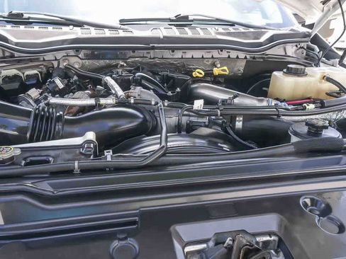 Used 2017 Ford F350 2WD Crew Cab Super Duty image 22