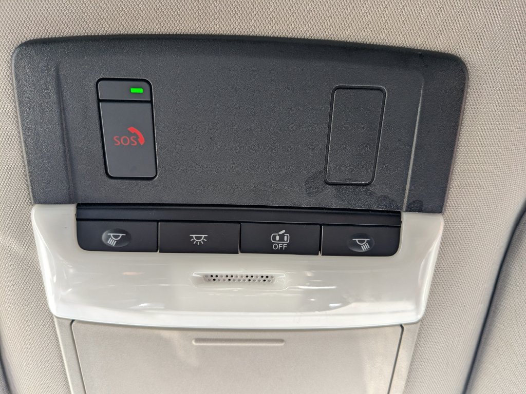 Used 2025 Nissan Pathfinder SV AWD/4WD image 42