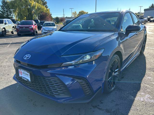 Certified 2025 Toyota Camry SE FWD image 1