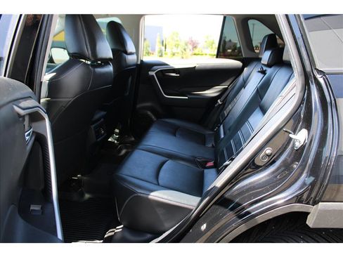 Used 2021 Toyota RAV4 XLE Premium AWD/4WD image 12