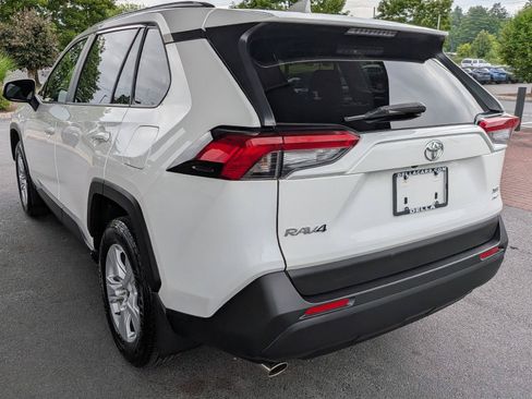 Used 2020 Toyota RAV4 XLE w/ Convenience Package AWD/4WD image 8