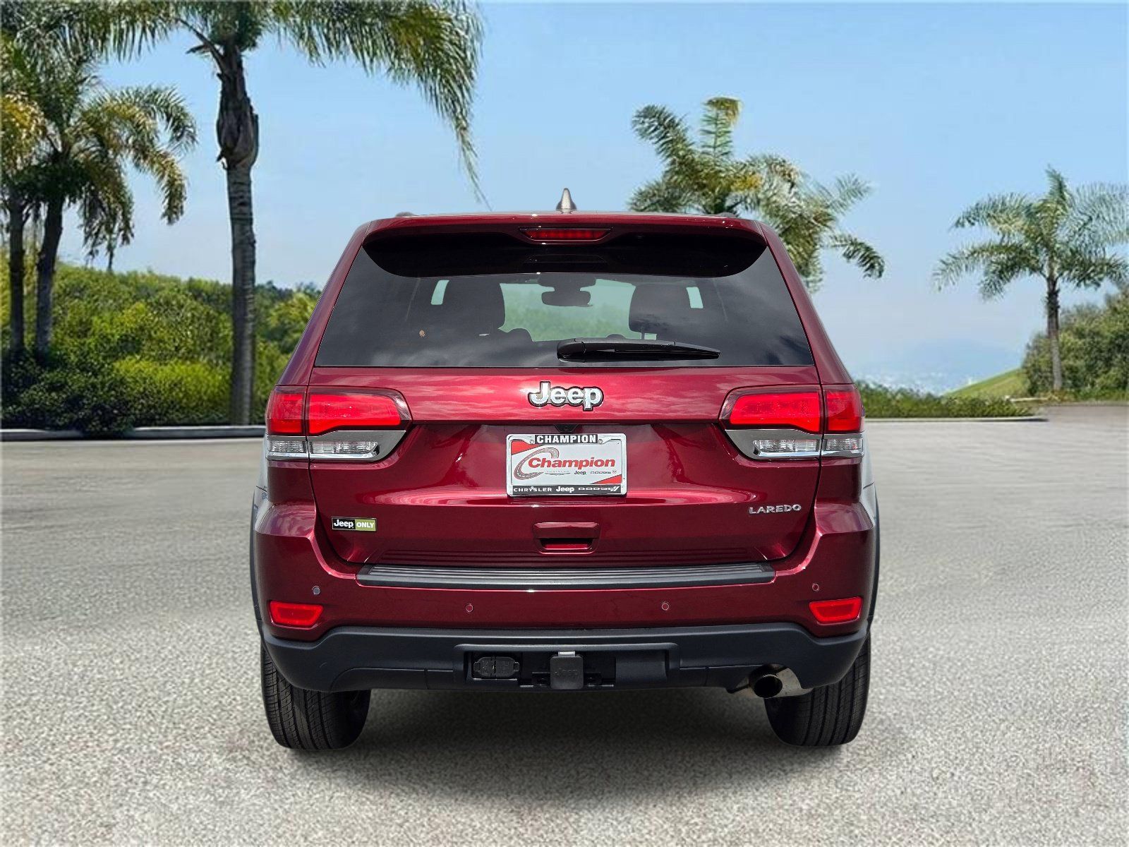 Used 2022 Jeep Grand Cherokee Laredo E RWD image 5