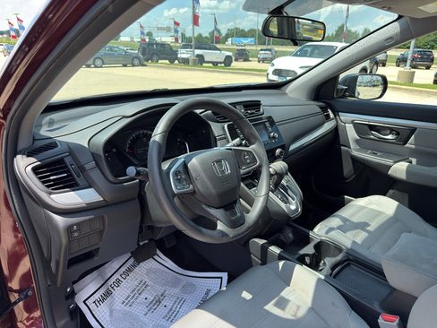 Used 2019 Honda CR-V LX image 9