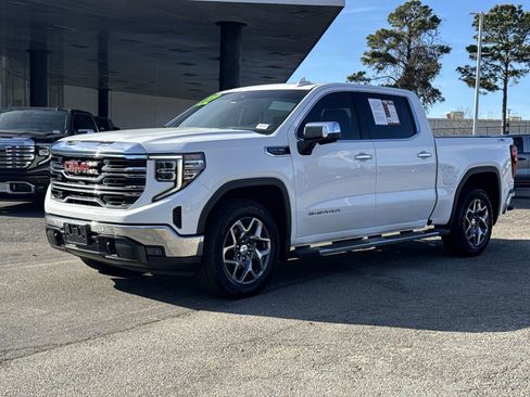 Used 2022 GMC Sierra 1500 SLT w/ SLT Premium Plus Package image 5