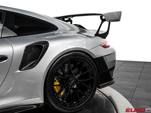 Used 2018 Porsche 911 GT2 RS RWD image 19