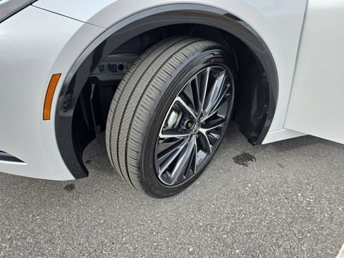 Used 2026 Toyota Prius Limited image 32