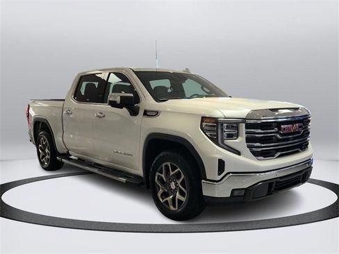 Used 2022 GMC Sierra 1500 SLT image 4