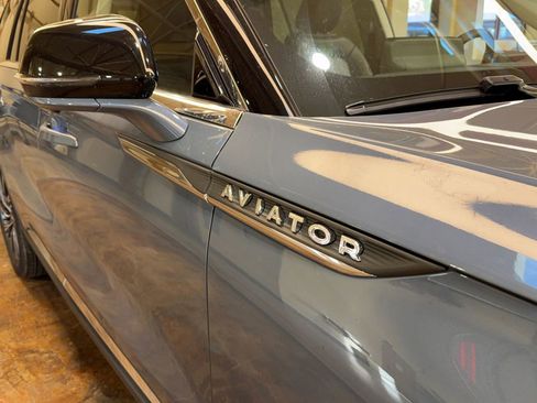 Used 2025 Lincoln Aviator AWD image 24