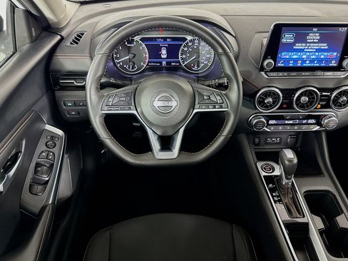 Used 2025 Nissan Sentra SR w/ Midnight Edition FWD image 15