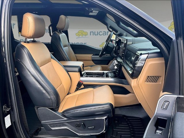 Used 2023 Ford F350 Lariat w/ Sport Appearance Package AWD/4WD image 7