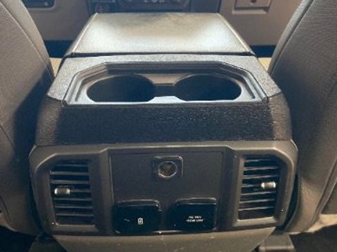 Used 2020 Ford F350 XLT w/ XLT Premium Package AWD/4WD image 17
