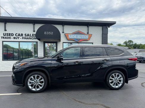 Used 2022 Toyota Highlander Limited AWD/4WD image 3