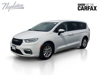 Used 2023 Chrysler Pacifica Touring-L FWD video 1