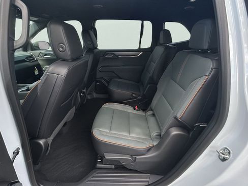 New 2026 GMC Acadia AT4 w/ Luxury Package AWD/4WD image 27