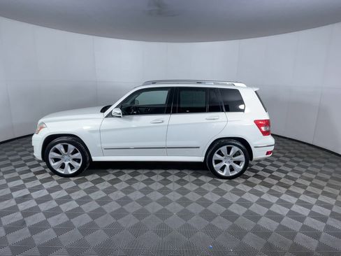 Used 2010 Mercedes-Benz GLK 350 4MATIC image 5