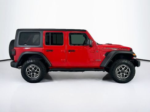 Used 2026 Jeep Wrangler Unlimited Rubicon AWD/4WD image 4