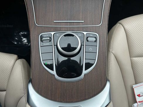 Used 2019 Mercedes-Benz C 300 C 300 image 16