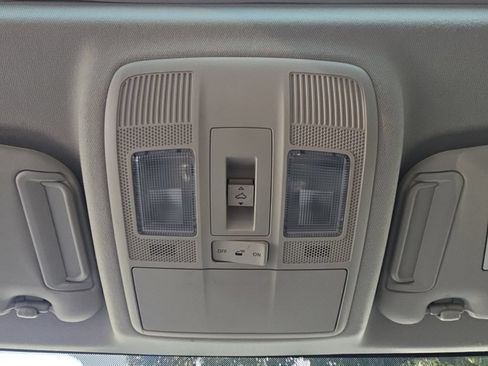 Used 2015 MAZDA CX-5 Touring w/ Bose/Moonroof Package FWD image 19