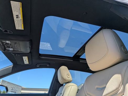 Used 2019 Cadillac XT5 Luxury w/ LPO, Radiant Package FWD image 22