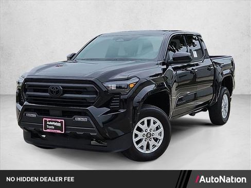 Used 2025 Toyota Tacoma SR5 AWD/4WD image 1