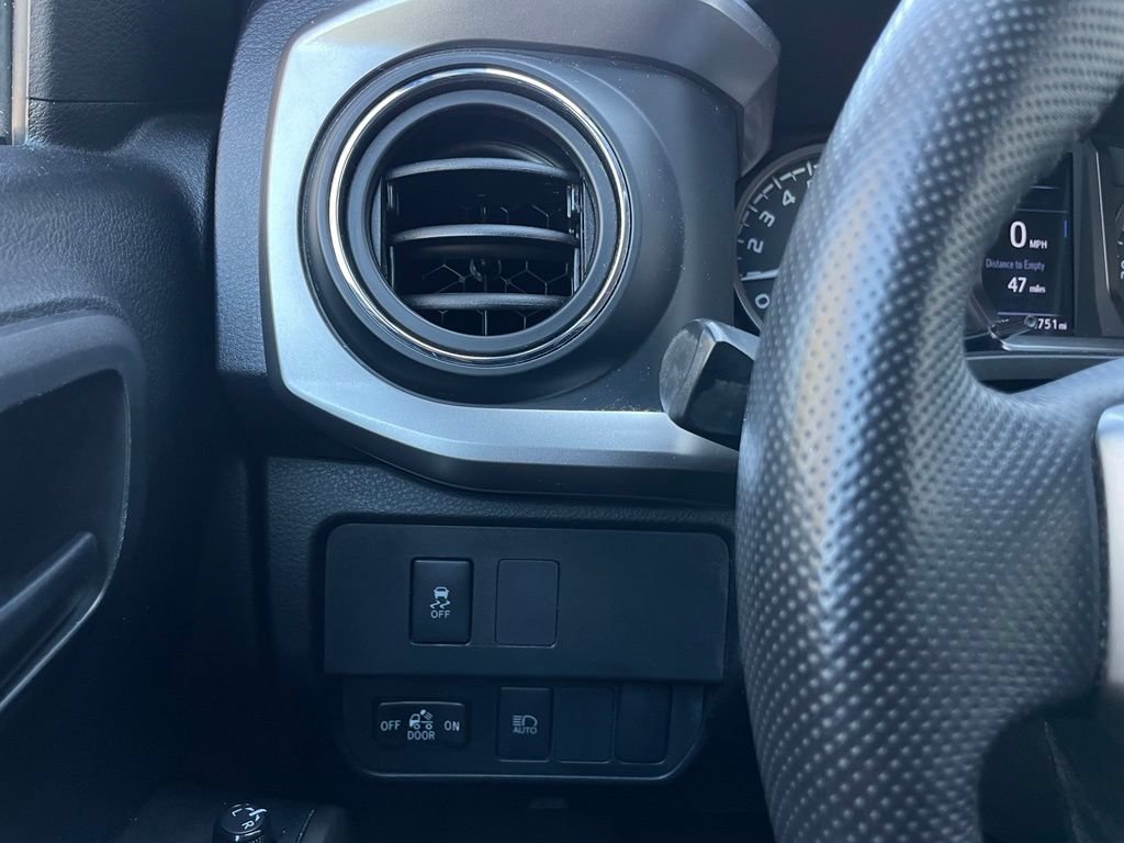 Used 2023 Toyota Tacoma SR5 RWD image 13