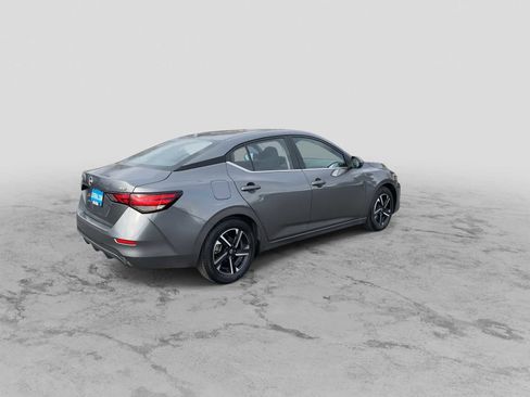 Used 2024 Nissan Sentra SV image 8