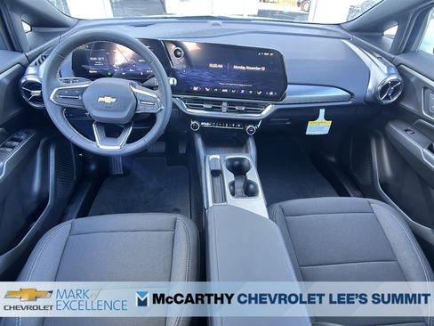 New 2026 Chevrolet Equinox EV LT image 12