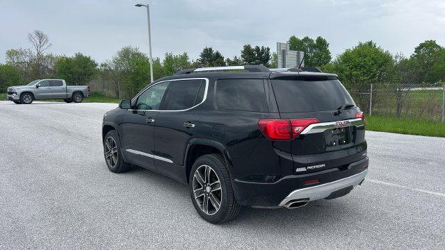 Certified 2019 GMC Acadia Denali w/ Technology Package AWD/4WD image 8
